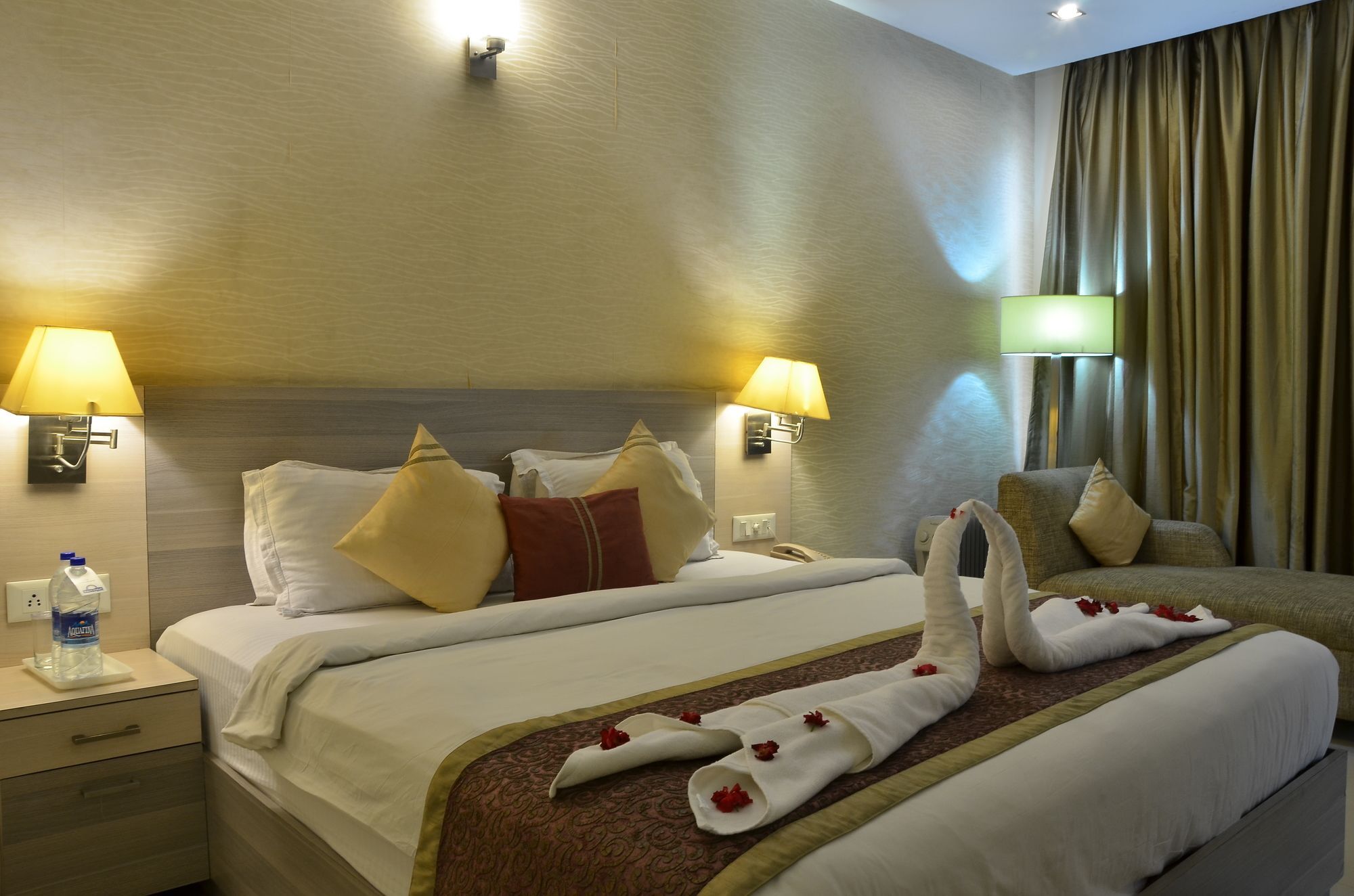 Days Hotel By Wyndham ניימרנה מראה חיצוני תמונה