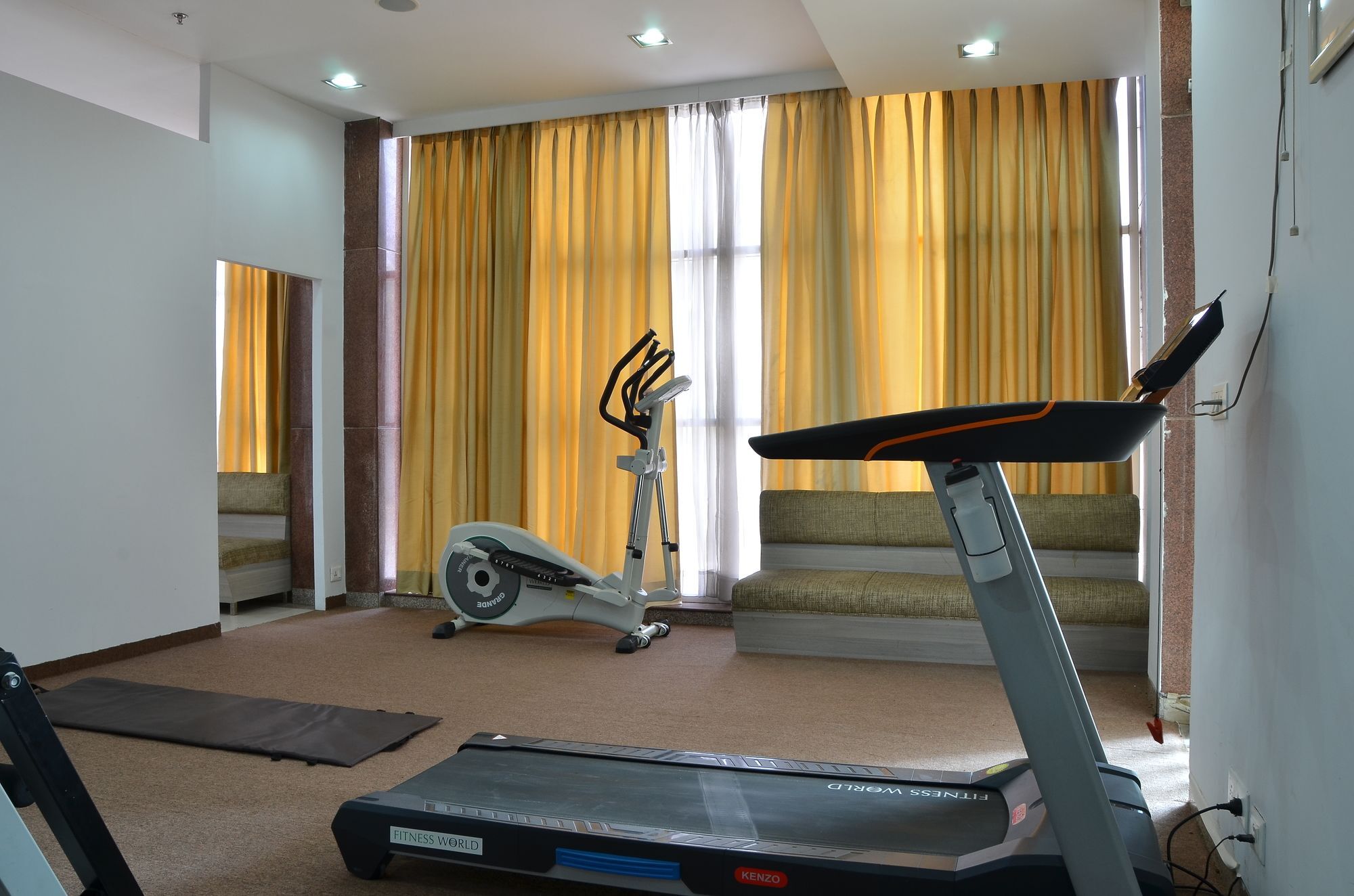 Days Hotel By Wyndham ניימרנה מראה חיצוני תמונה